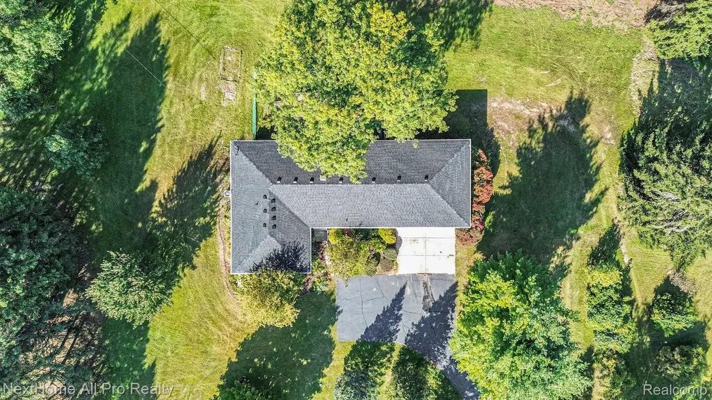 7195 Curtis Road Salem Township MI 48168