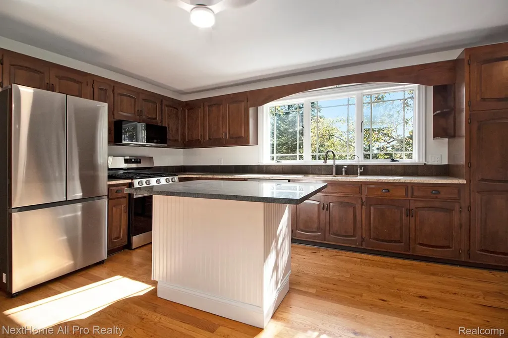 7195 Curtis Road Salem Township MI 48168