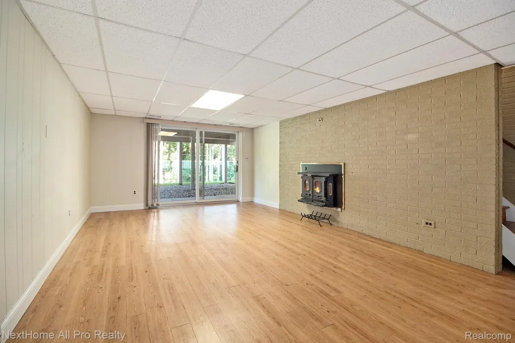 7195 Curtis Road Salem Township MI 48168