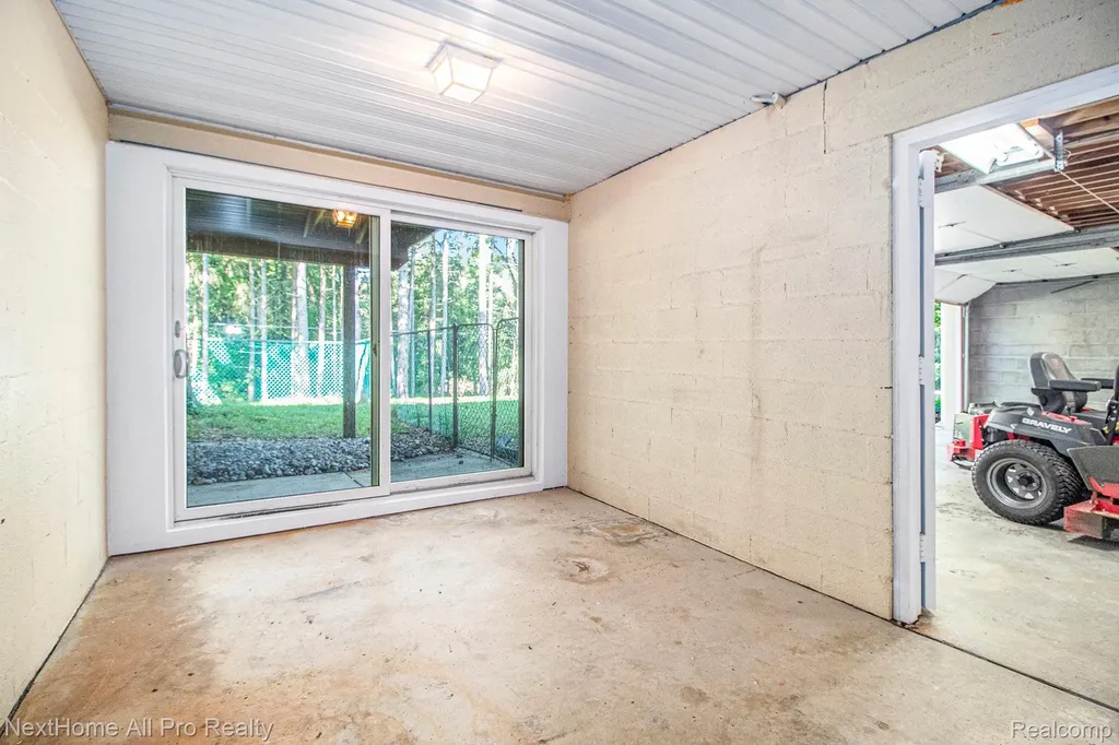 7195 Curtis Road Salem Township MI 48168