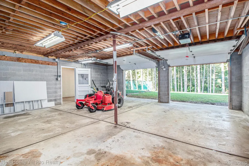 7195 Curtis Road Salem Township MI 48168