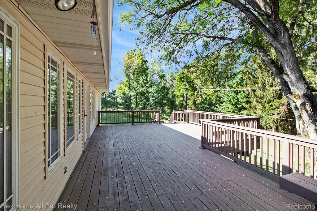 7195 Curtis Road Salem Township MI 48168