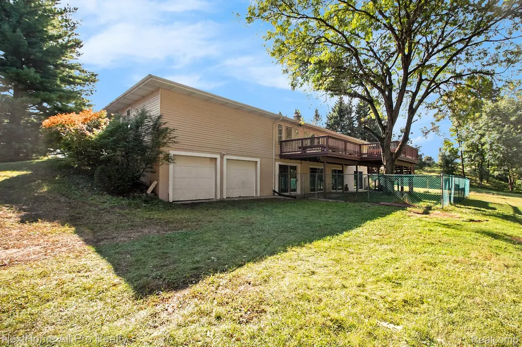7195 Curtis Road Salem Township MI 48168