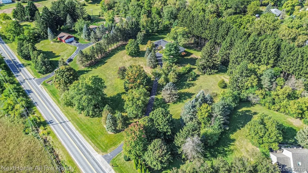 7195 Curtis Road Salem Township MI 48168