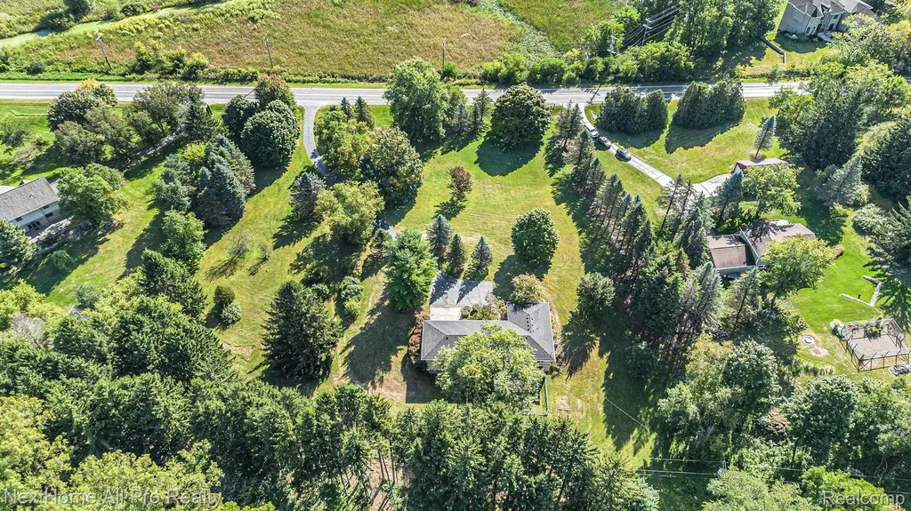 7195 Curtis Road Salem Township MI 48168