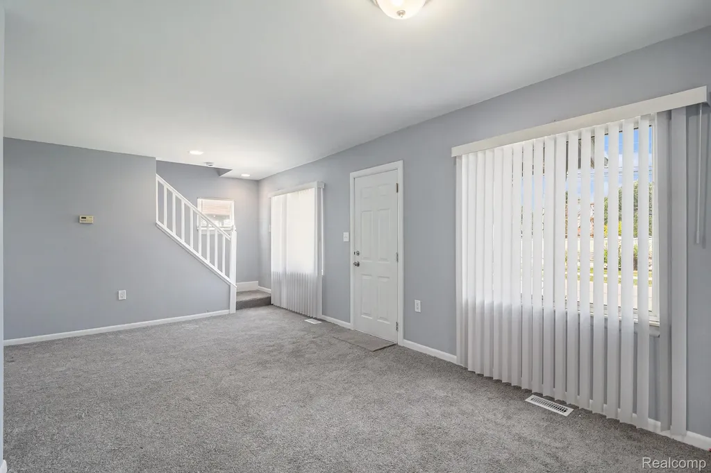 1054 E Troy Street Ferndale City MI 48220