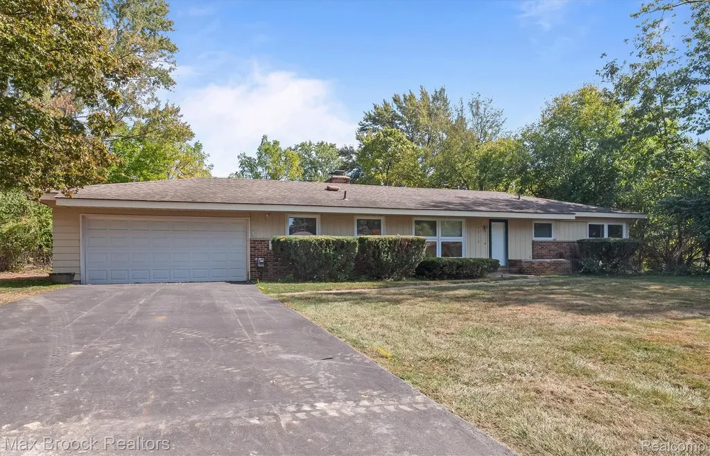 5312 Cambourne Place West Bloomfield Charter Township MI 48322