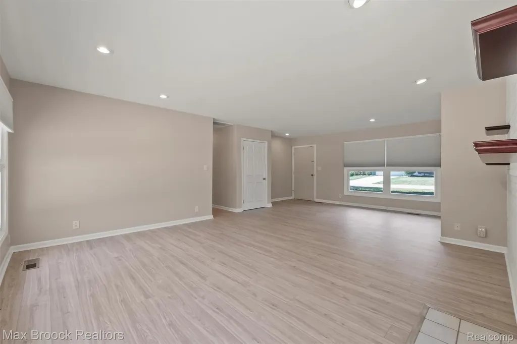 5312 Cambourne Place West Bloomfield Charter Township MI 48322