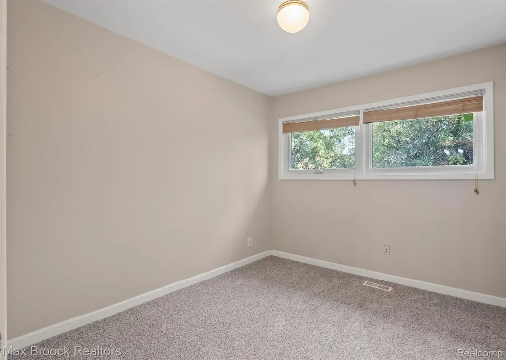5312 Cambourne Place West Bloomfield Charter Township MI 48322