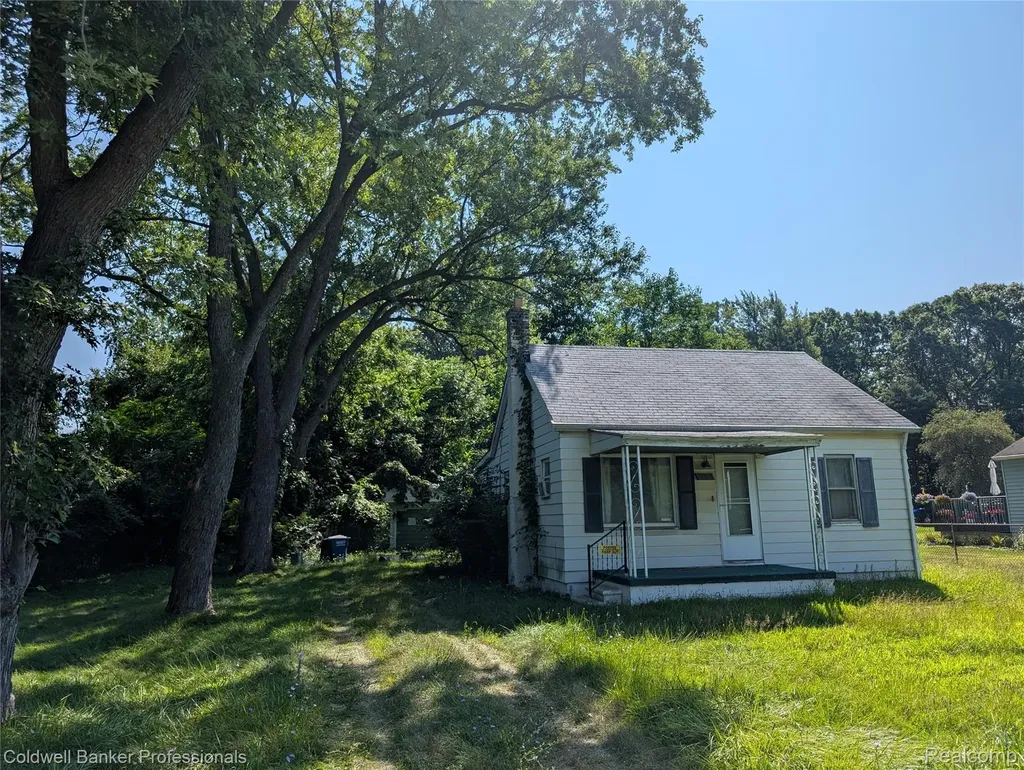 1750 N Hix Road Westland City MI 48185