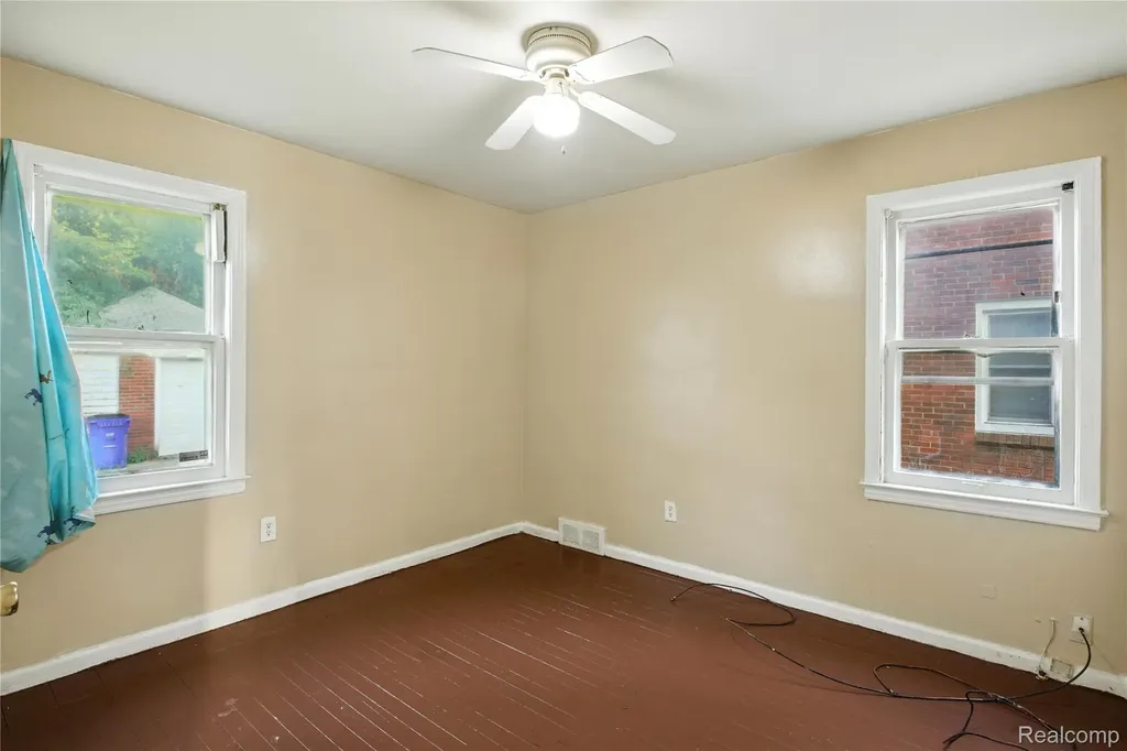18500 S Freeland Street S Detroit City MI 48235
