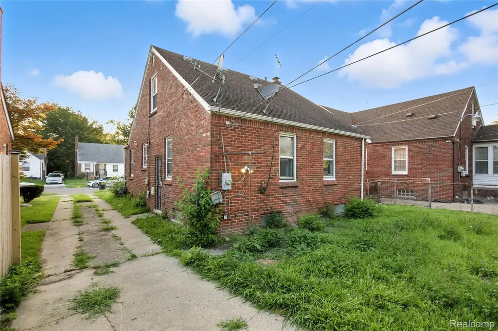 18500 S Freeland Street S Detroit City MI 48235