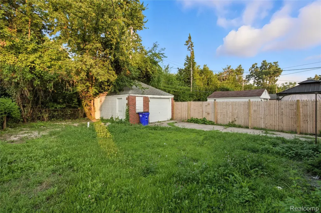 18500 S Freeland Street S Detroit City MI 48235