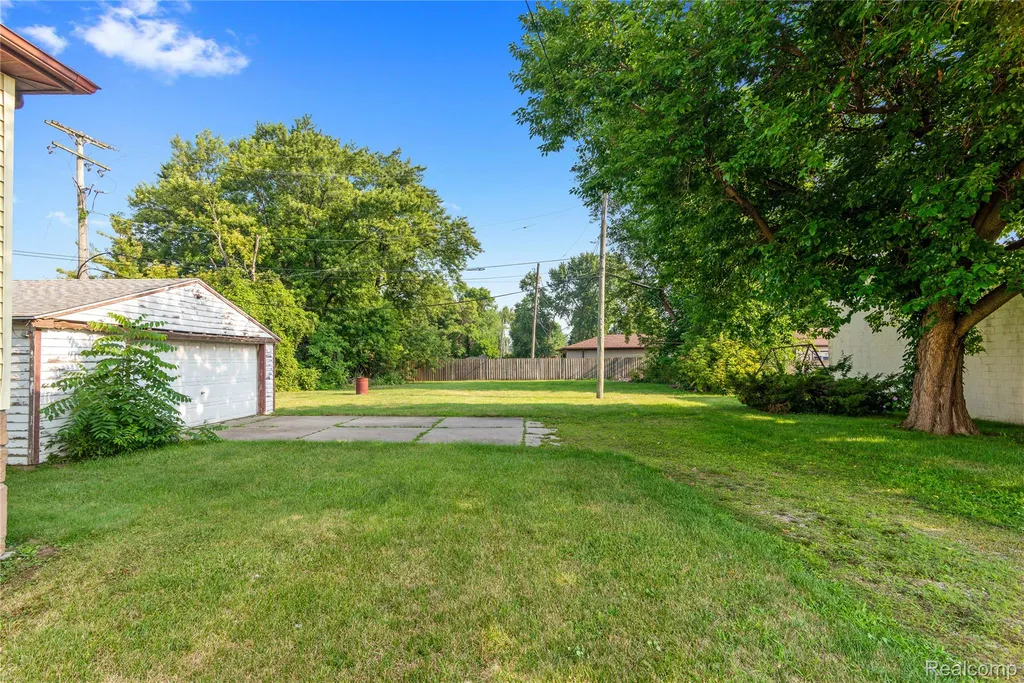 15602 Northline Road Southgate City MI 48195