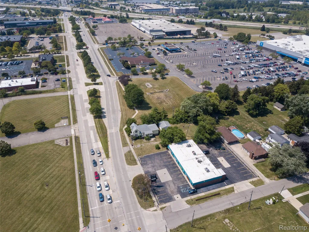 15602 Northline Road Southgate City MI 48195