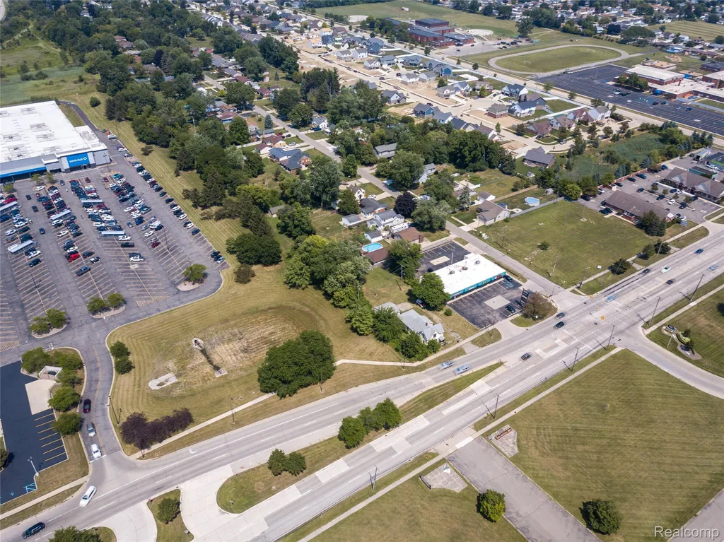 15602 Northline Road Southgate City MI 48195