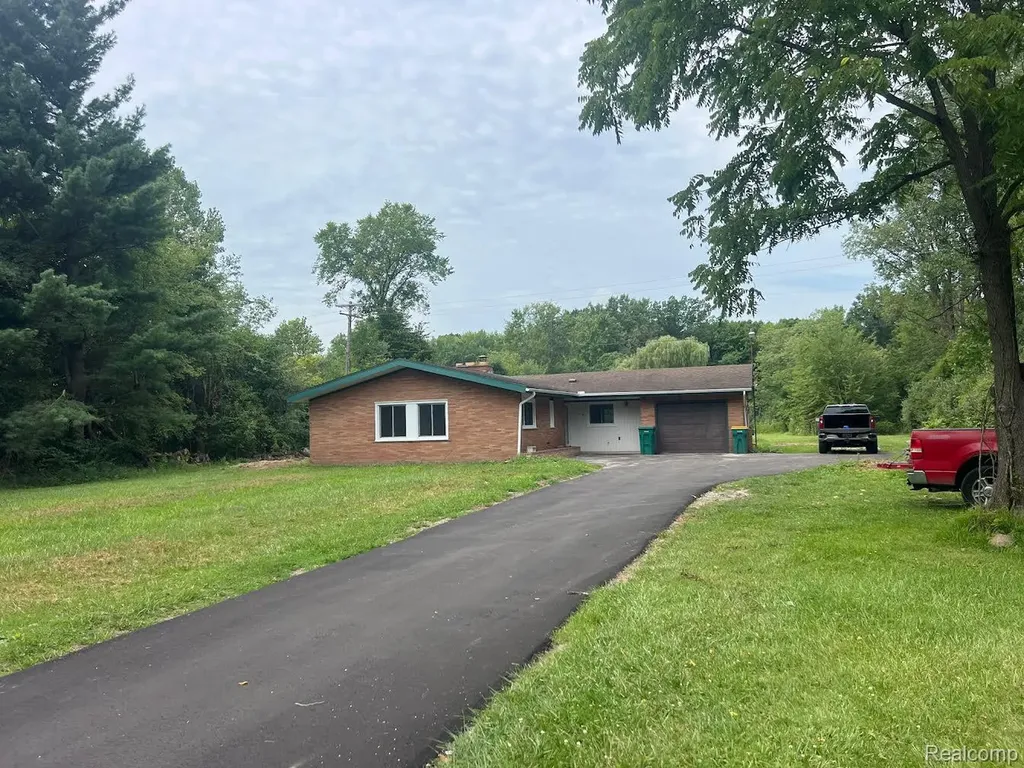 12000 Inkster Road Romulus City MI 48174