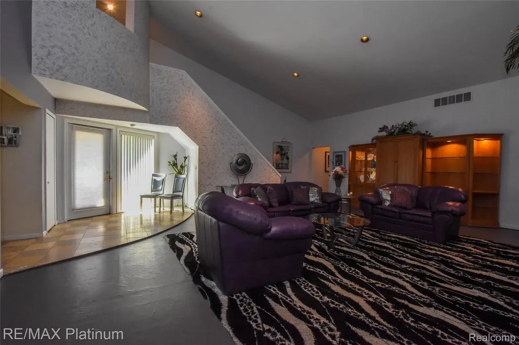 5160 Fenton Road Hartland Township MI 48430
