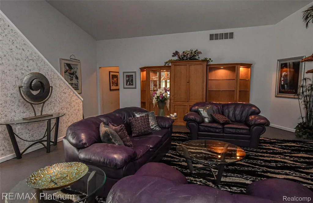 5160 Fenton Road Hartland Township MI 48430