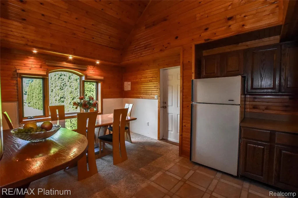 5160 Fenton Road Hartland Township MI 48430
