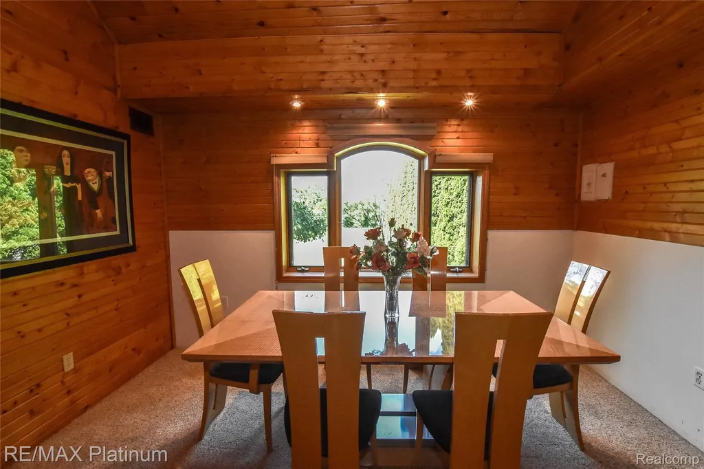 5160 Fenton Road Hartland Township MI 48430