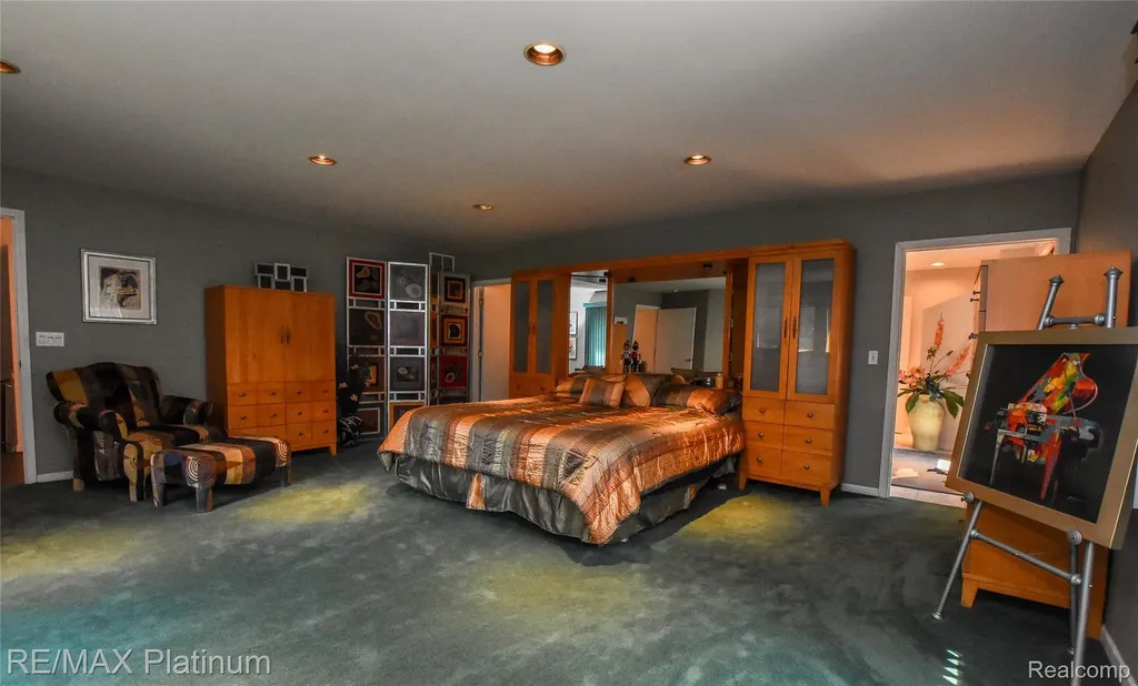 5160 Fenton Road Hartland Township MI 48430