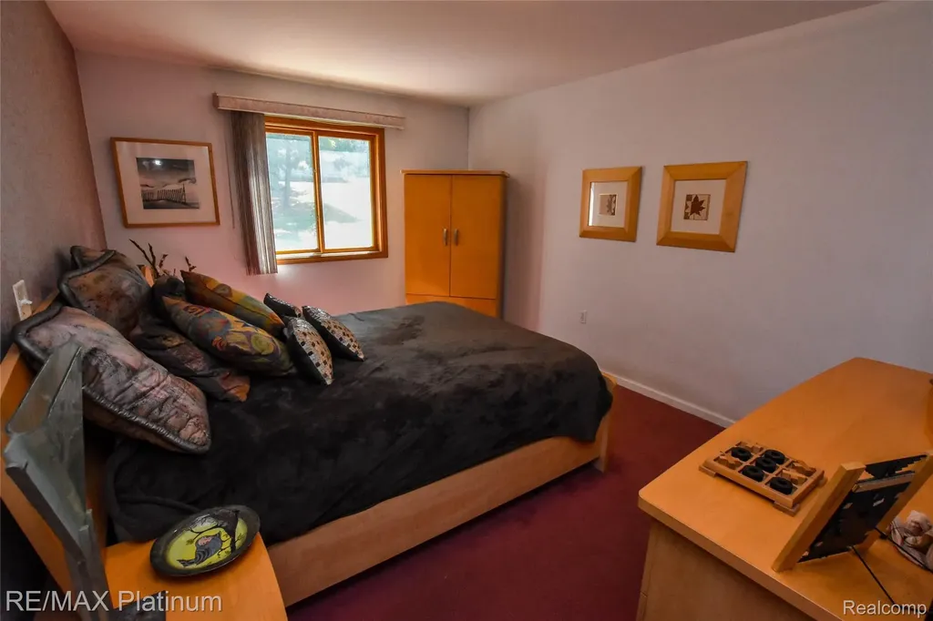 5160 Fenton Road Hartland Township MI 48430