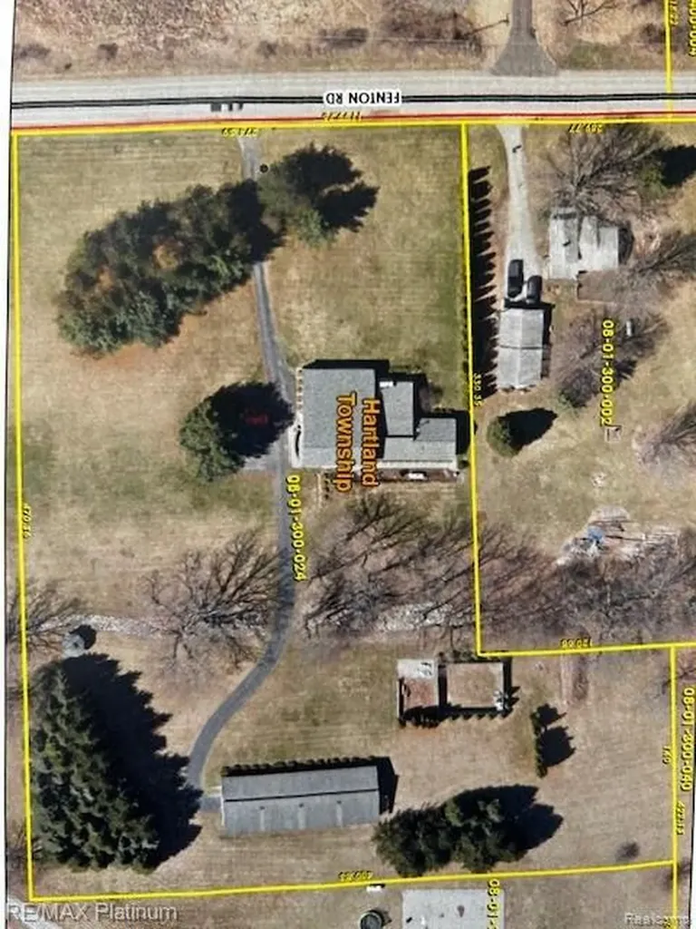 5160 Fenton Road Hartland Township MI 48430