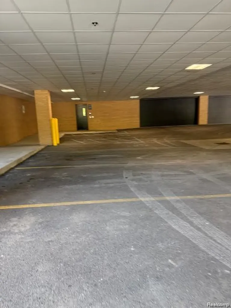 804 N Main Street Rochester City MI 48307