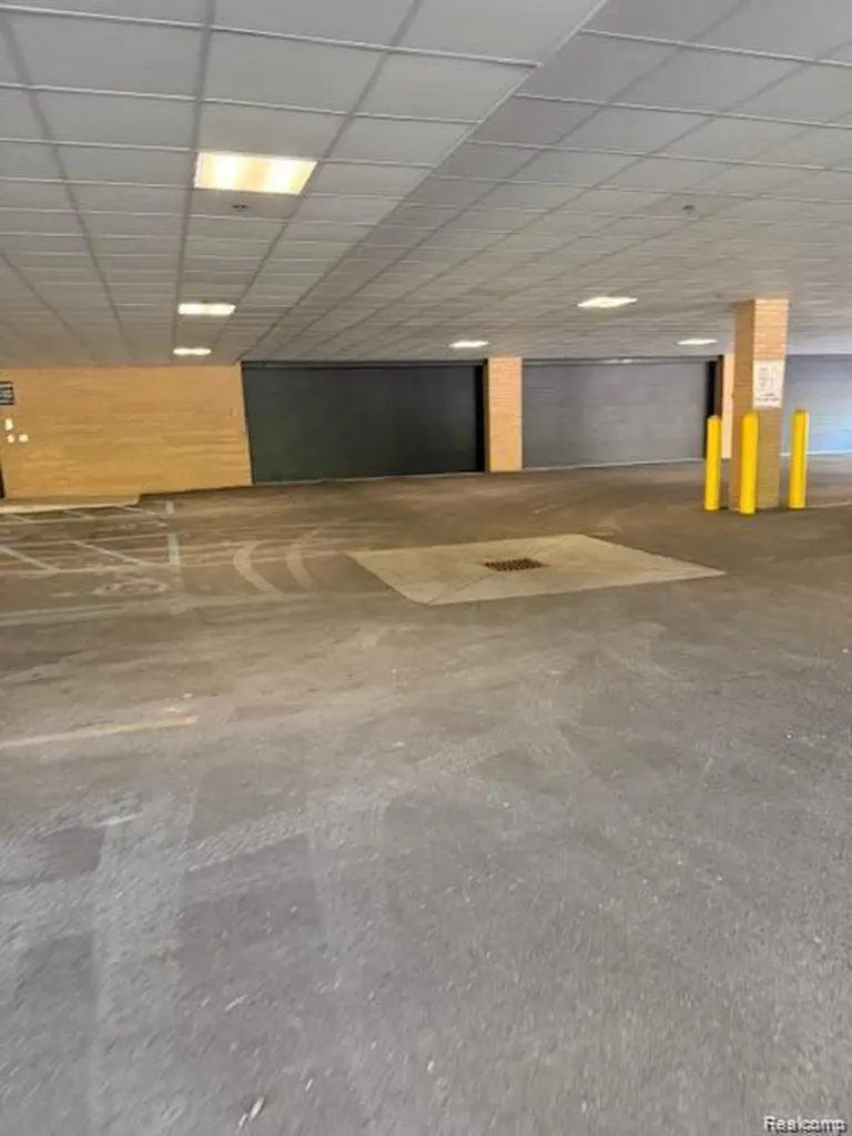 804 N Main Street Rochester City MI 48307