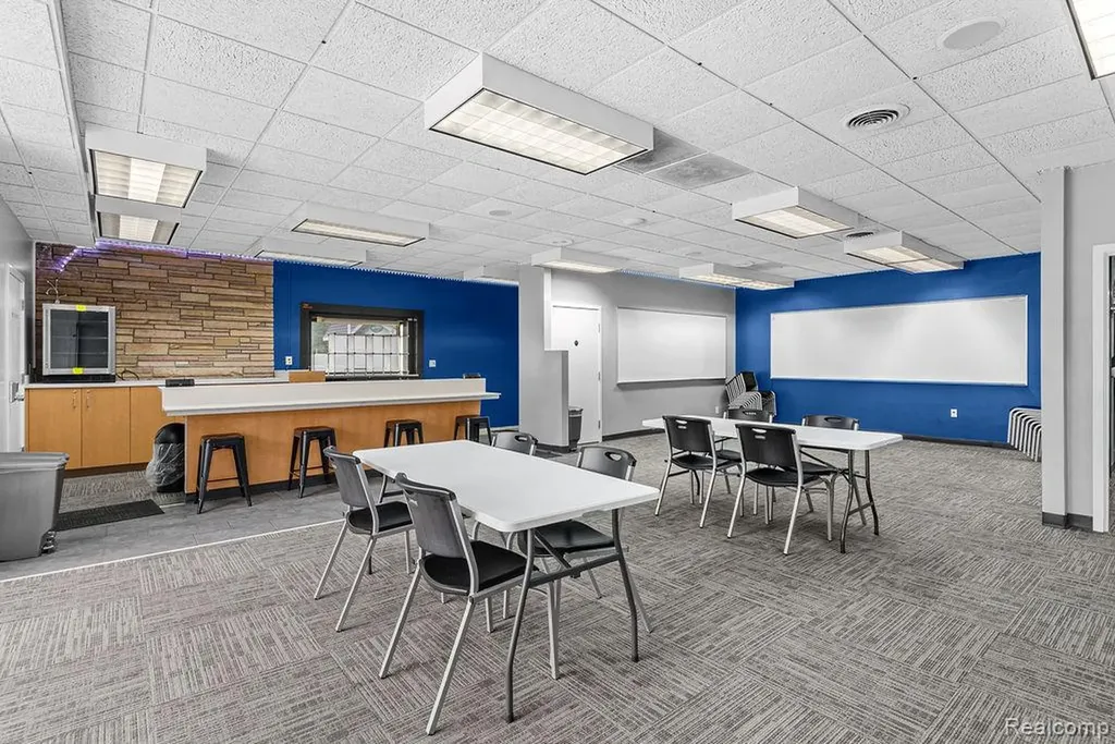 210 N Saginaw Street Durand City MI 48429