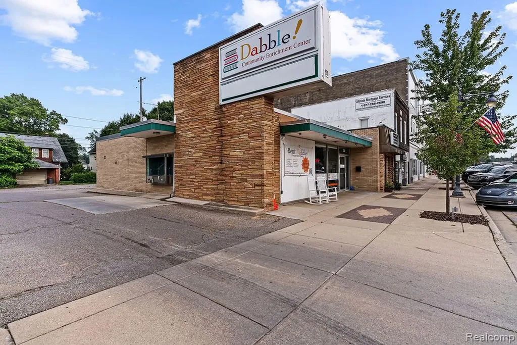 210 N Saginaw Street Durand City MI 48429