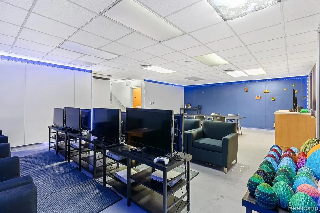 210 N Saginaw Street Durand City MI 48429