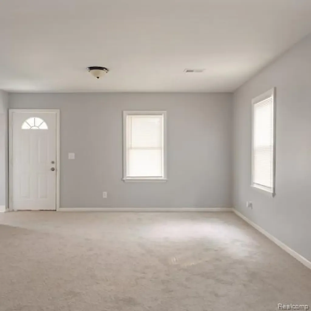 18557 Kenosha Street Harper Woods City MI 48225