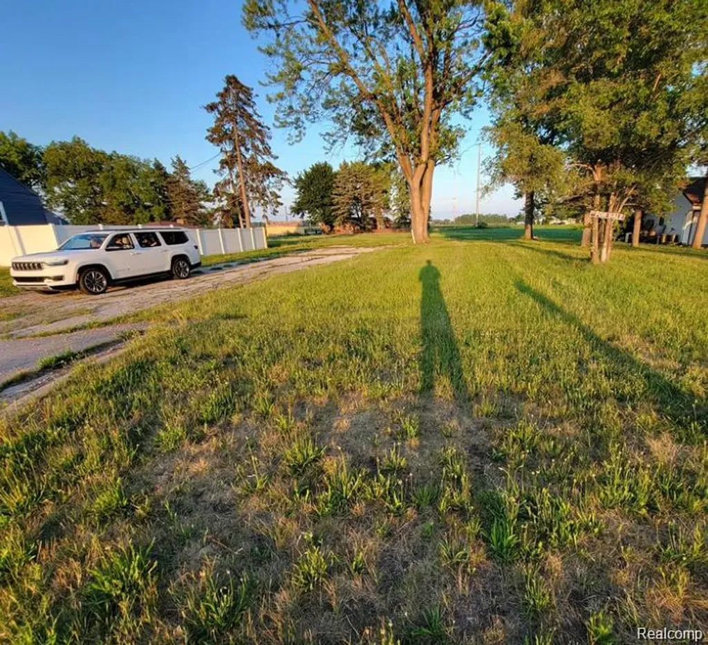 6579 Westside Saginaw Road Frankenlust Township MI 48706
