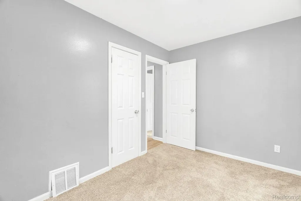 20220 Lahser Road Detroit City MI 48219