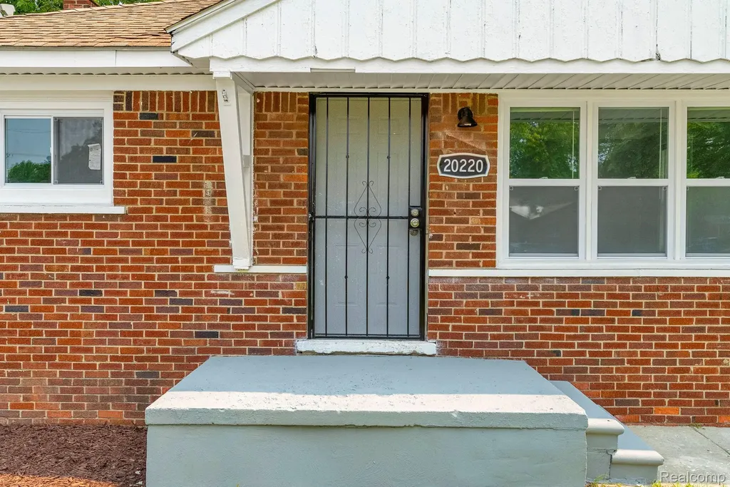 20220 Lahser Road Detroit City MI 48219