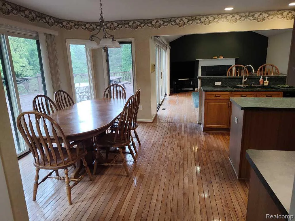 1339 Pond Bluff Way Brighton City MI 48114