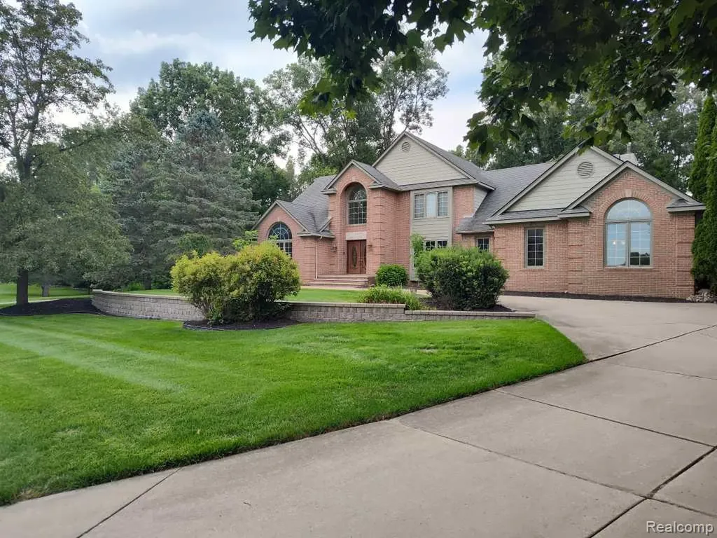 1339 Pond Bluff Way Brighton City MI 48114
