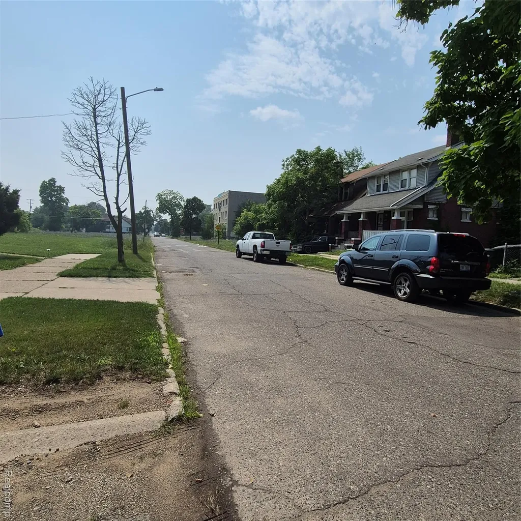 2981 W Euclid Street Detroit City MI 48206