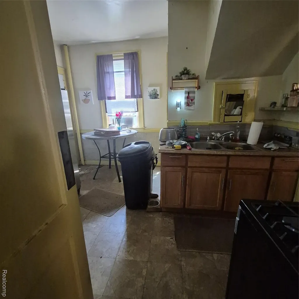 2981 W Euclid Street Detroit City MI 48206