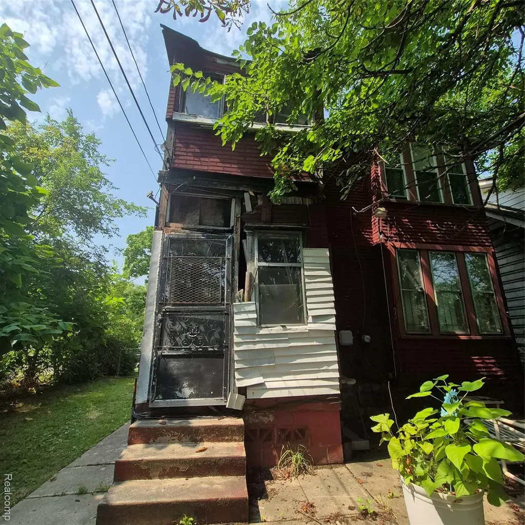 2981 W Euclid Street Detroit City MI 48206