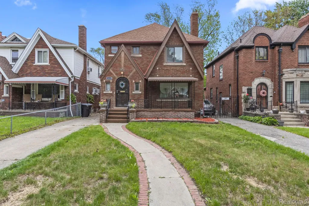 18030 Santa Barbara Drive Detroit City MI 48221