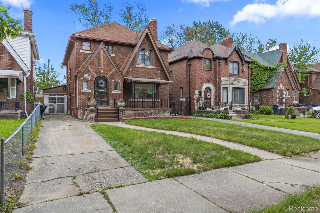 18030 Santa Barbara Drive Detroit City MI 48221
