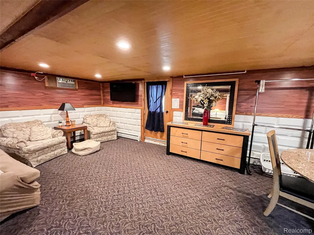 599 Westpointe Court Lake Orion Village MI 48362