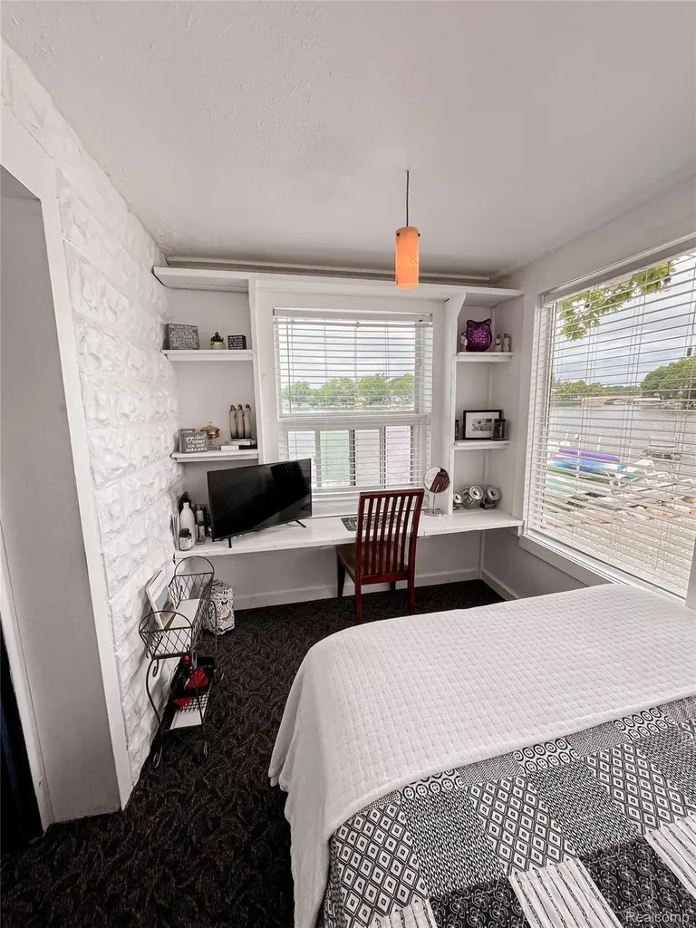 599 Westpointe Court Lake Orion Village MI 48362