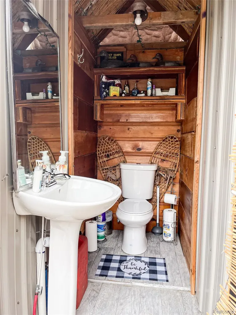 599 Westpointe Court Lake Orion Village MI 48362