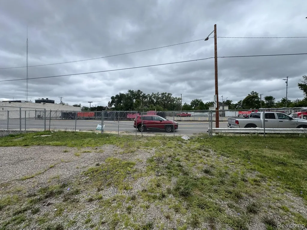 13532 Conant Street Detroit City MI 48212