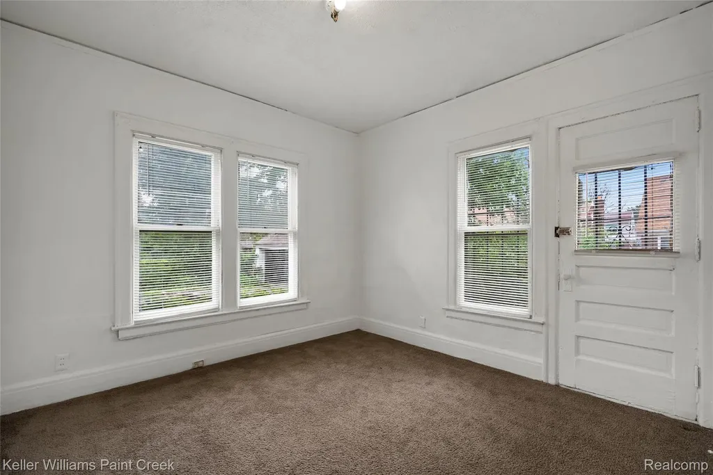 5752 Chatsworth Street Detroit City MI 48224