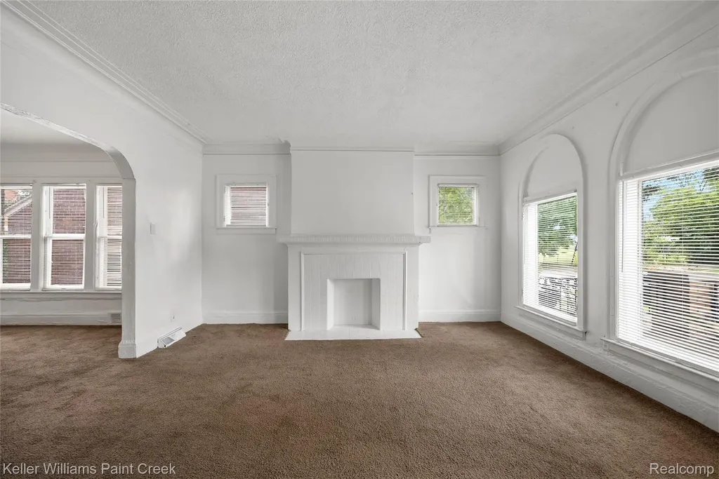 5752 Chatsworth Street Detroit City MI 48224